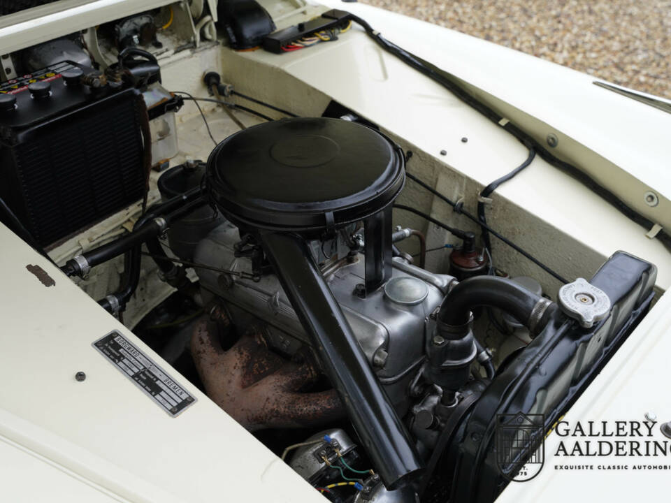 Image 38/50 of Borgward Isabella Coupe (1957)