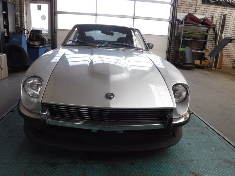 Image 13/46 of Datsun 240 Z (1971)