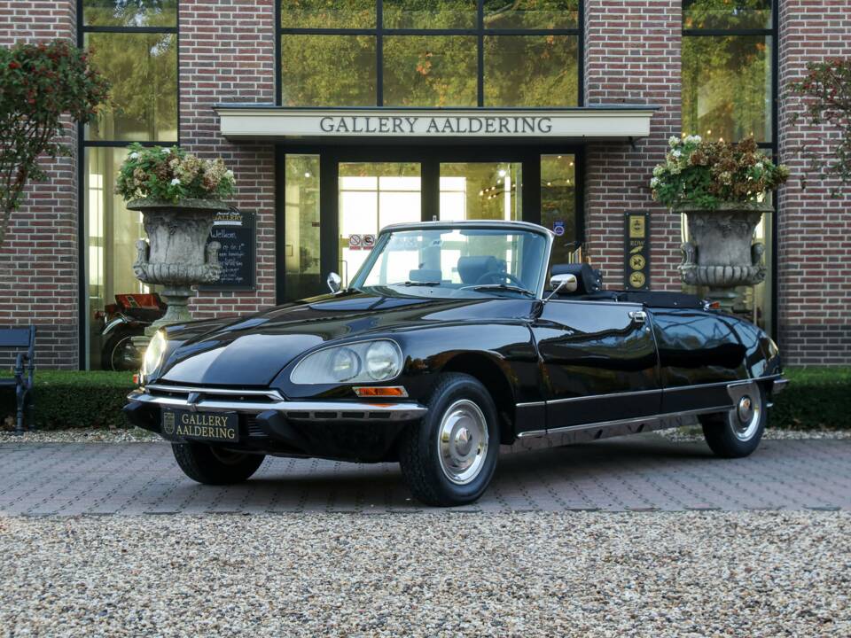Bild 16/50 von Citroën DS 23 Injection (1973)