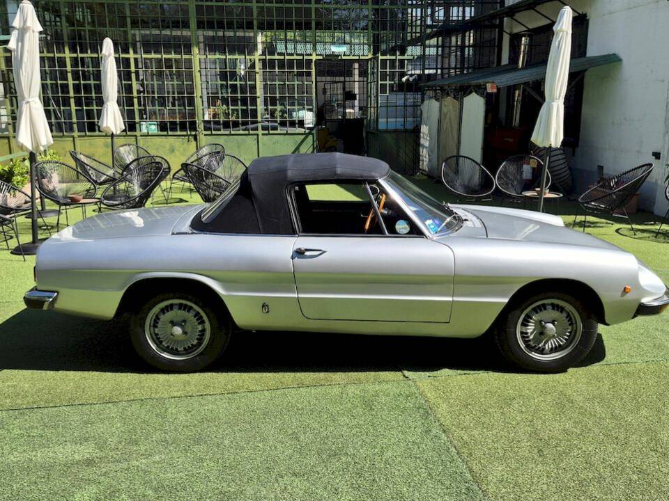 Afbeelding 43/63 van Alfa Romeo Spider 1300 (1976)