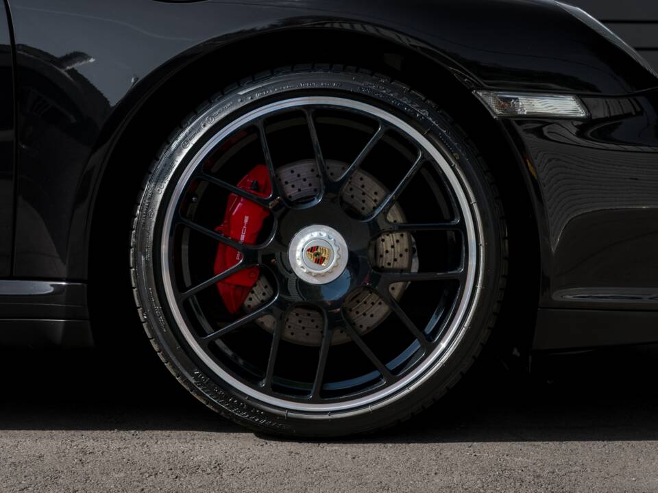 Image 44/50 de Porsche 911 Carrera GTS (2011)