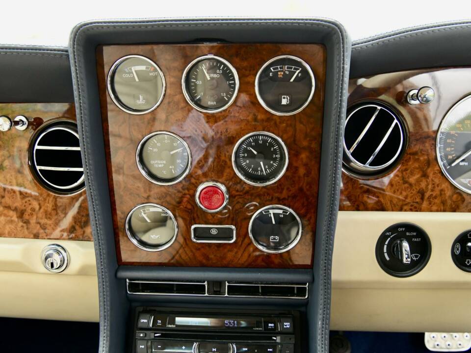 Immagine 31/50 di Bentley Continental T (2003)