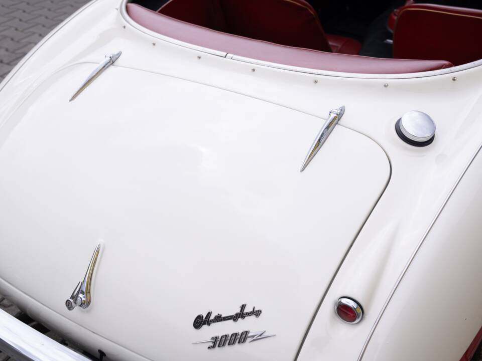 Image 6/72 de Austin-Healey 3000 Mk II (BJ7) (1962)