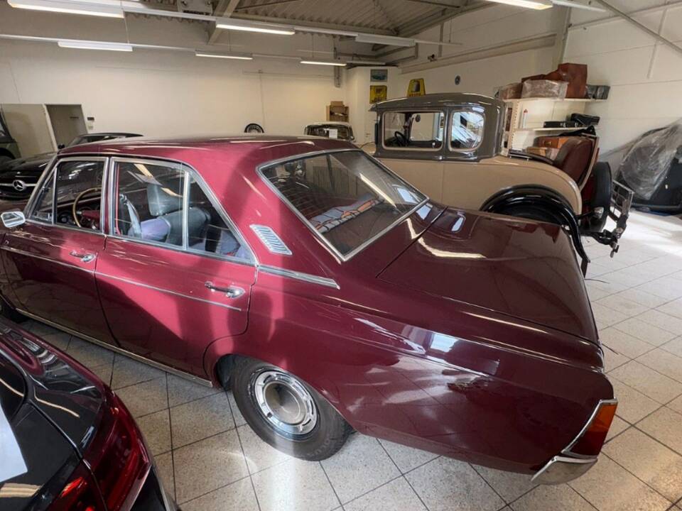 Image 6/19 of Ford 17m 1700 (1971)