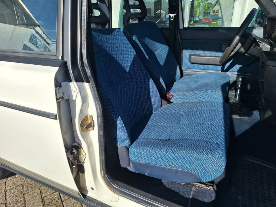 Image 7/11 of Volvo 240 GL (1986)