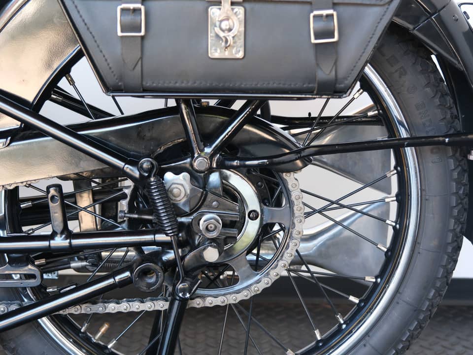 Image 63/99 of Brough-Superior SS 100 (1933)