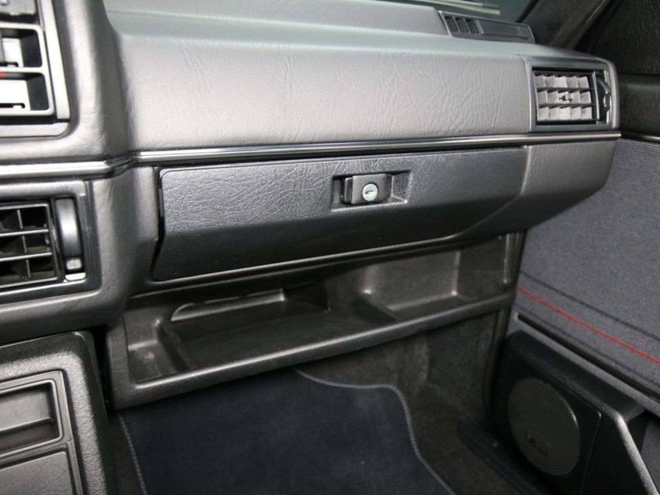 Immagine 17/30 di Volkswagen Golf II GTi G60 1.8 (1990)