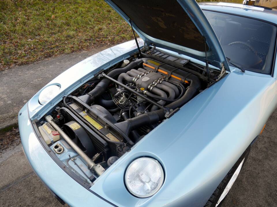 Immagine 15/31 di Porsche 928 (1978)