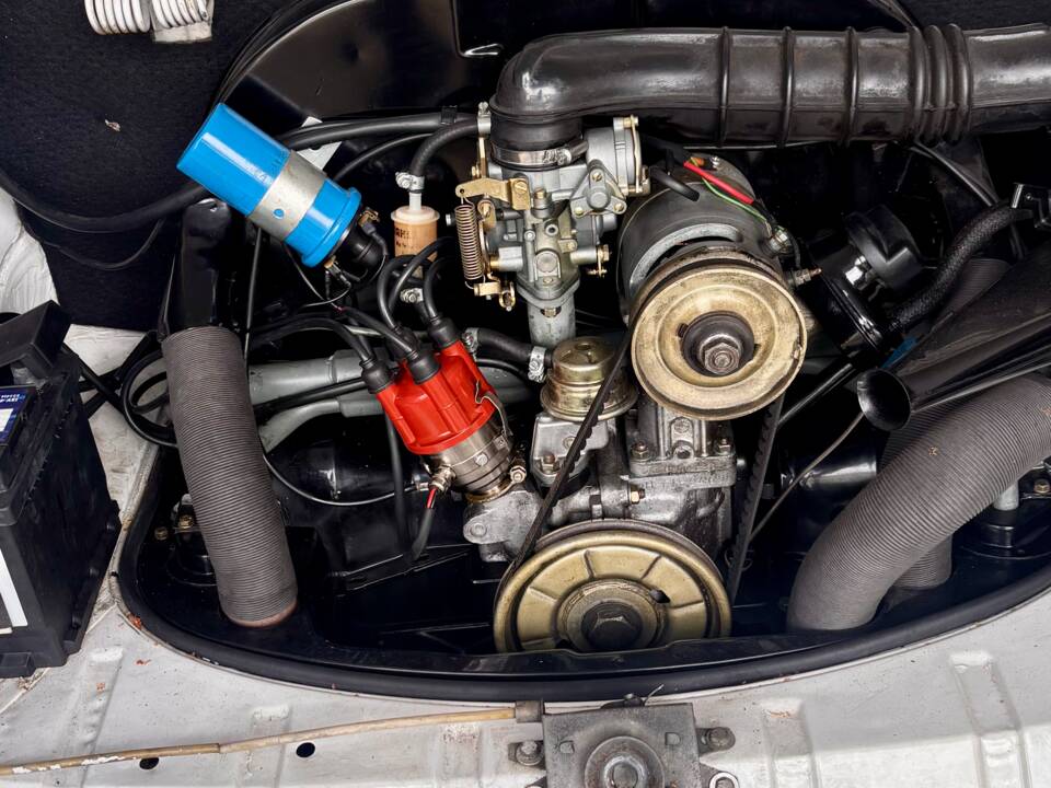 Bild 3/4 von Volkswagen Karmann Ghia 1500 (1968)