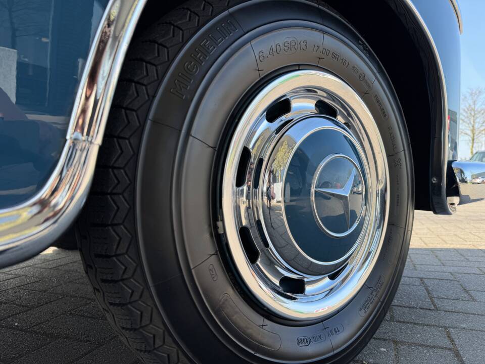 Afbeelding 15/16 van Mercedes-Benz 220 SE (1960)