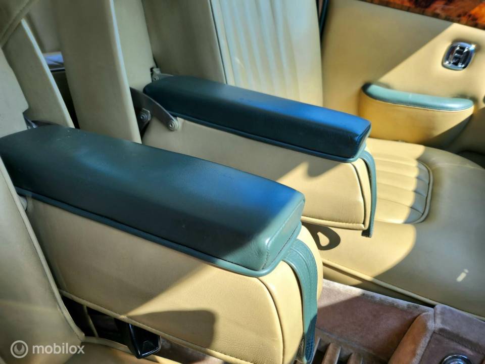 Afbeelding 30/41 van Rolls-Royce Silver Shadow II (1978)