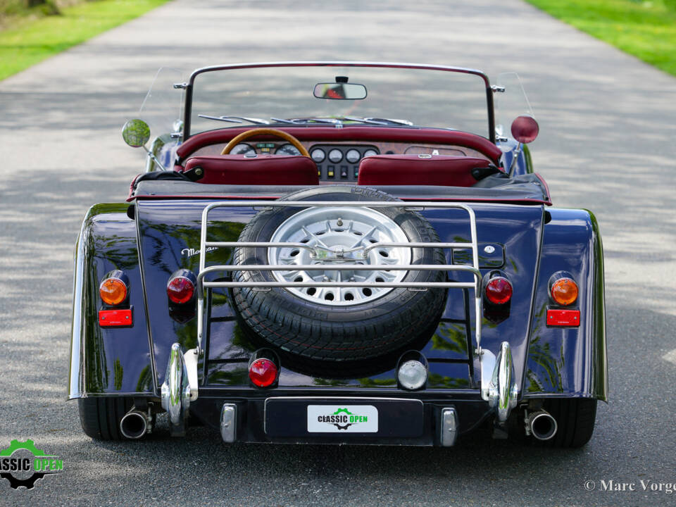 Image 53/54 of Morgan Plus 8 (1992)