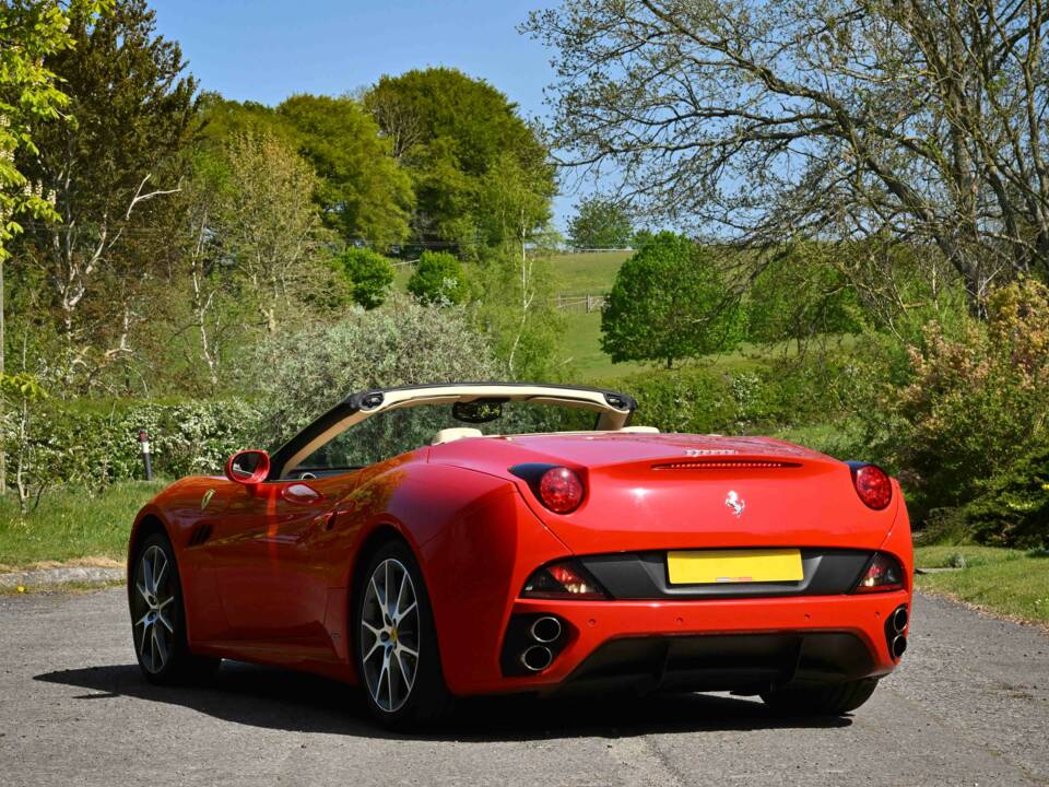 Afbeelding 15/50 van Ferrari California (2011)