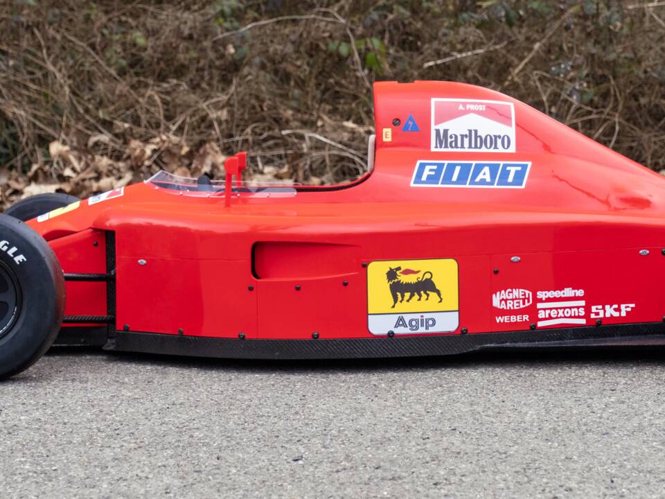 Image 3/85 of Ferrari 641 (1990)