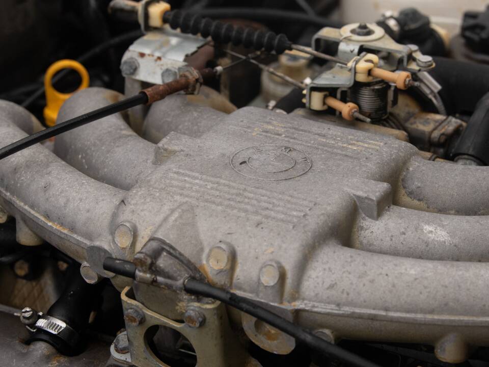 Image 19/50 of BMW 320i (1987)