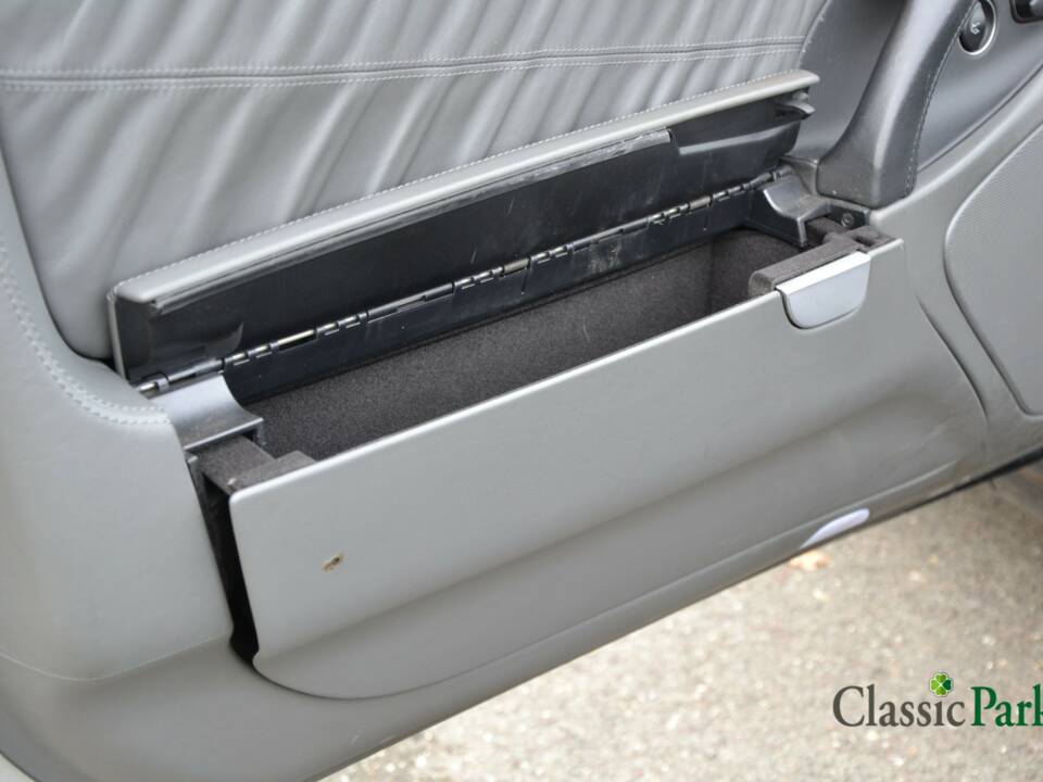 Immagine 29/50 di Mercedes-Benz SL 600 (2004)