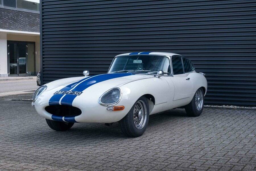 Image 2/23 de Jaguar Type E 3.8 (1963)