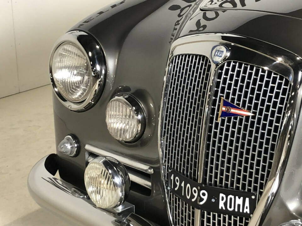 Image 12/35 of Lancia Aurelia B20 GT (1953)