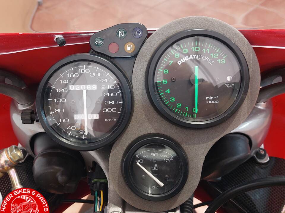 Imagen 16/33 de Ducati DUMMY (2000)
