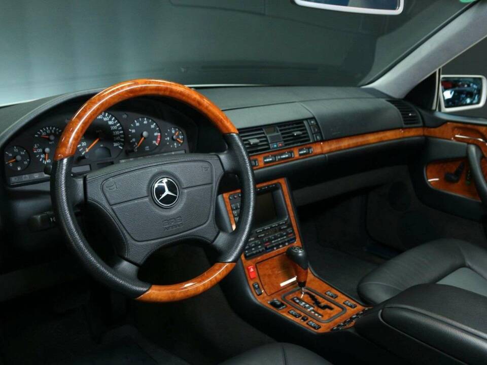 Bild 13/30 von Mercedes-Benz CL 600 (1997)