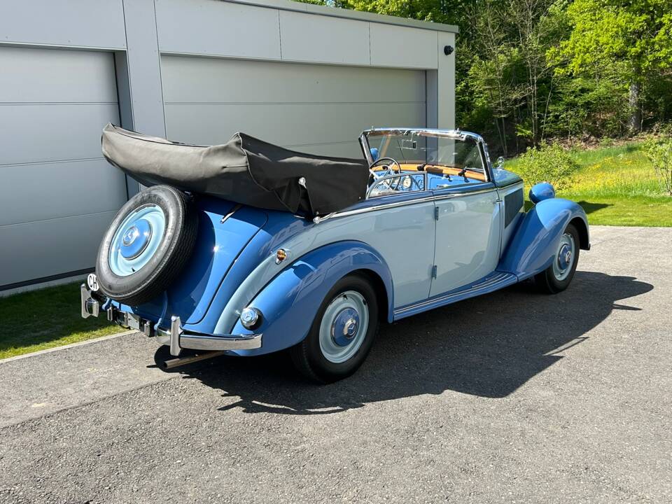 Image 8/9 of Mercedes-Benz 230 Cabriolet B (1939)