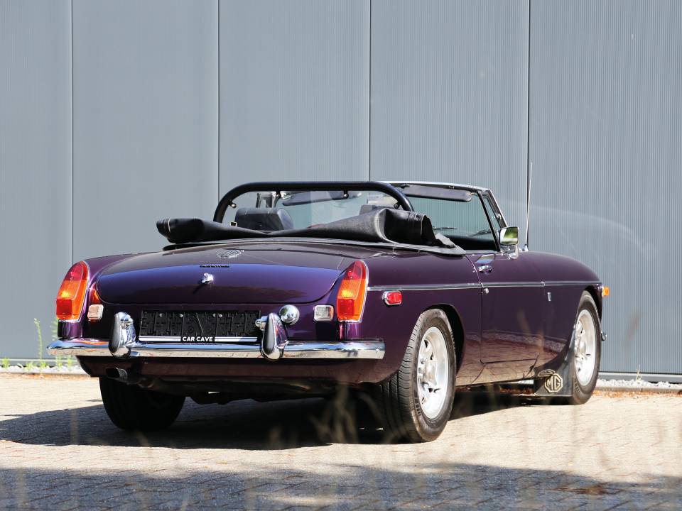 Image 19/34 de MG MGB (1972)