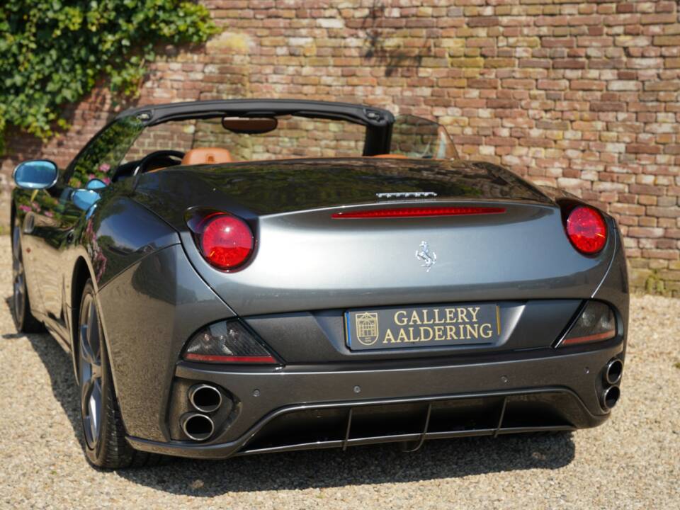 Bild 18/50 von Ferrari California (2010)