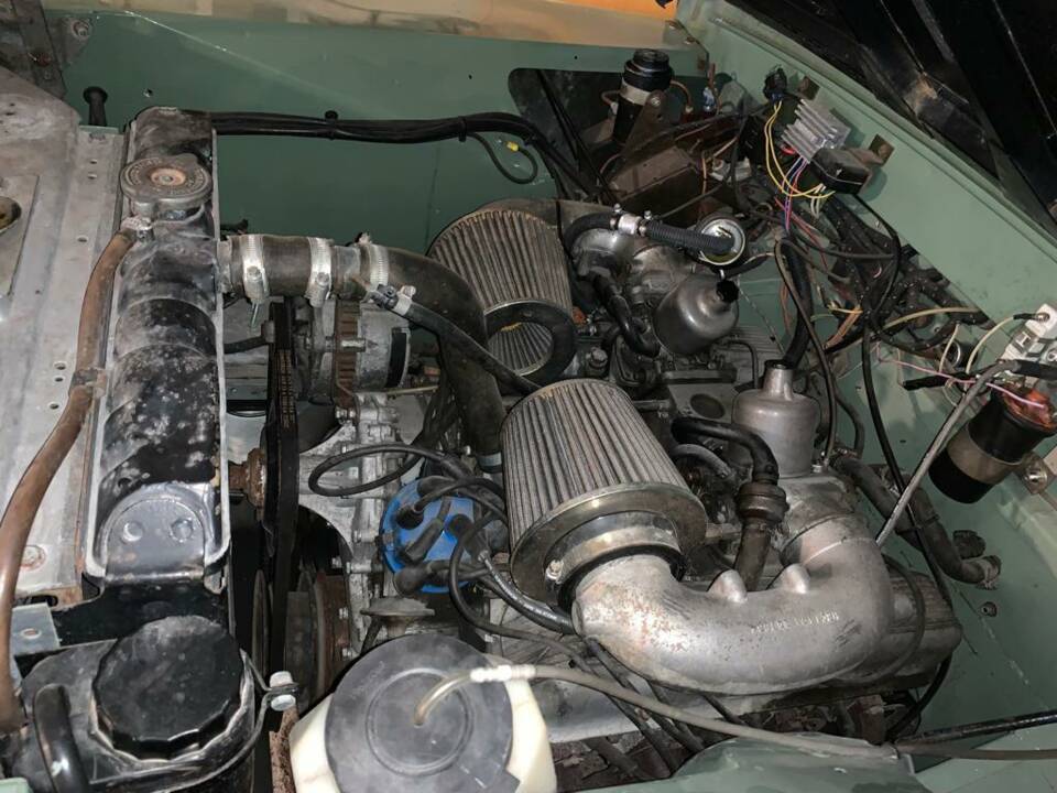 Image 11/17 of Land Rover 88 (1960)