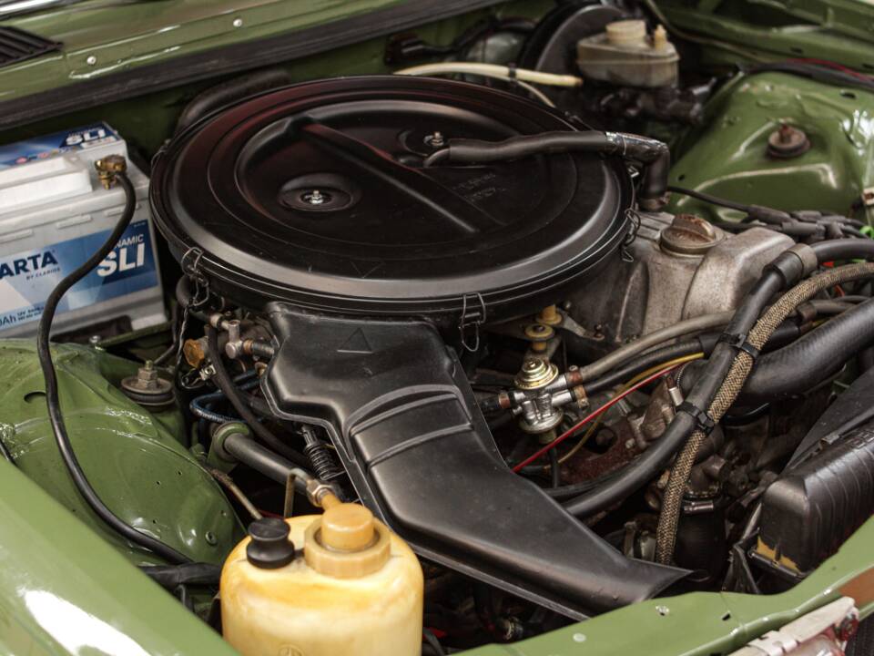 Bild 52/54 von Mercedes-Benz 250 T (1979)