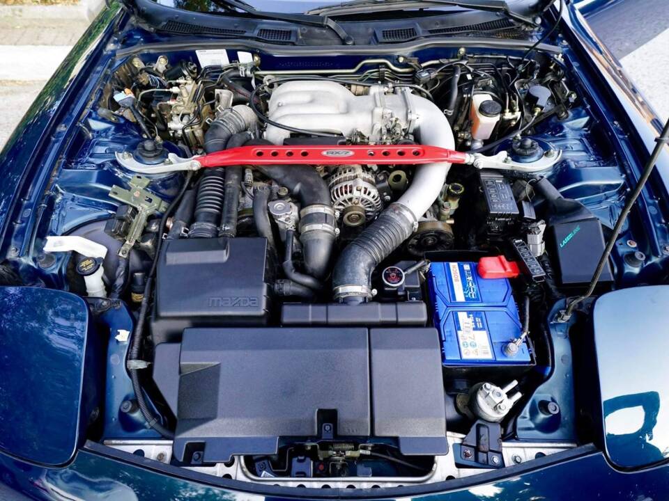 Bild 27/33 von Mazda RX-7 (1993)