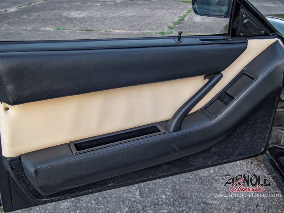 Bild 21/29 von Ferrari Testarossa (1987)