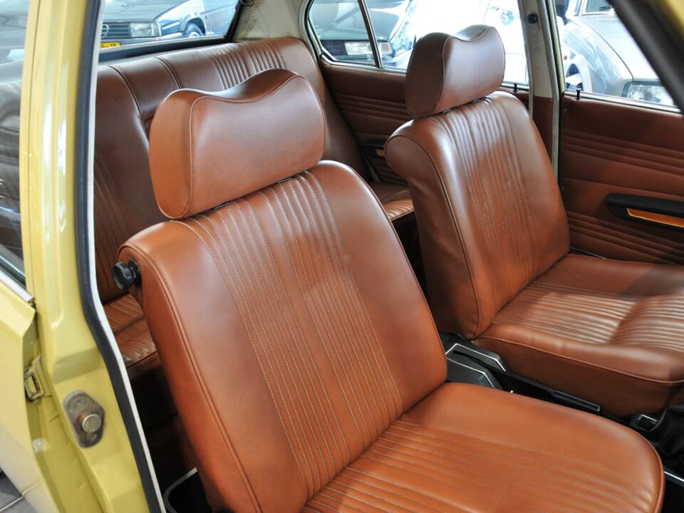 Image 24/31 of Alfa Romeo Alfetta 1.8 (1975)