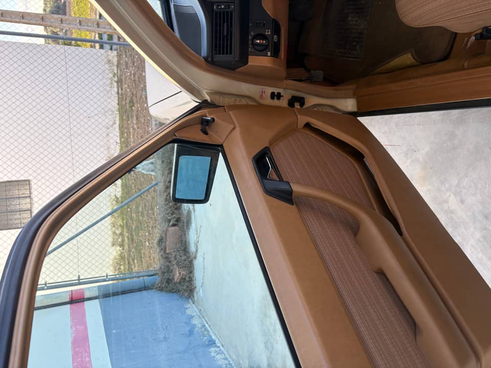 Immagine 13/14 di Mercedes-Benz 230 TE (1987)