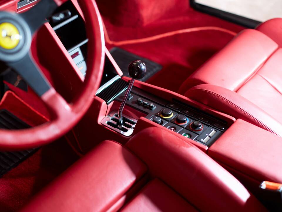 Image 40/56 of Ferrari Testarossa (1987)