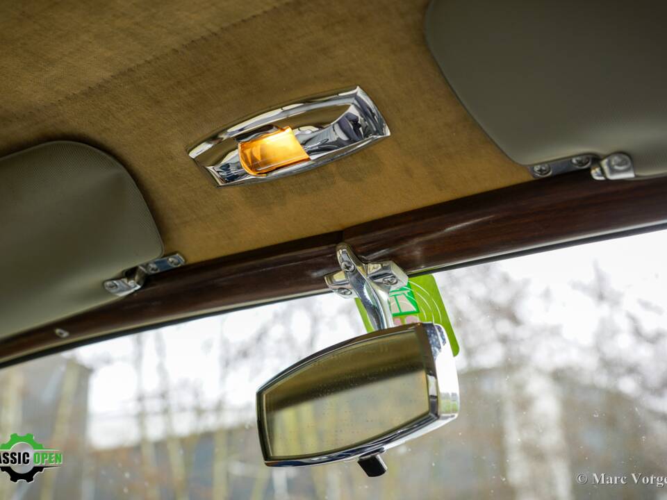 Bild 15/44 von Mercedes-Benz 220 S (1958)