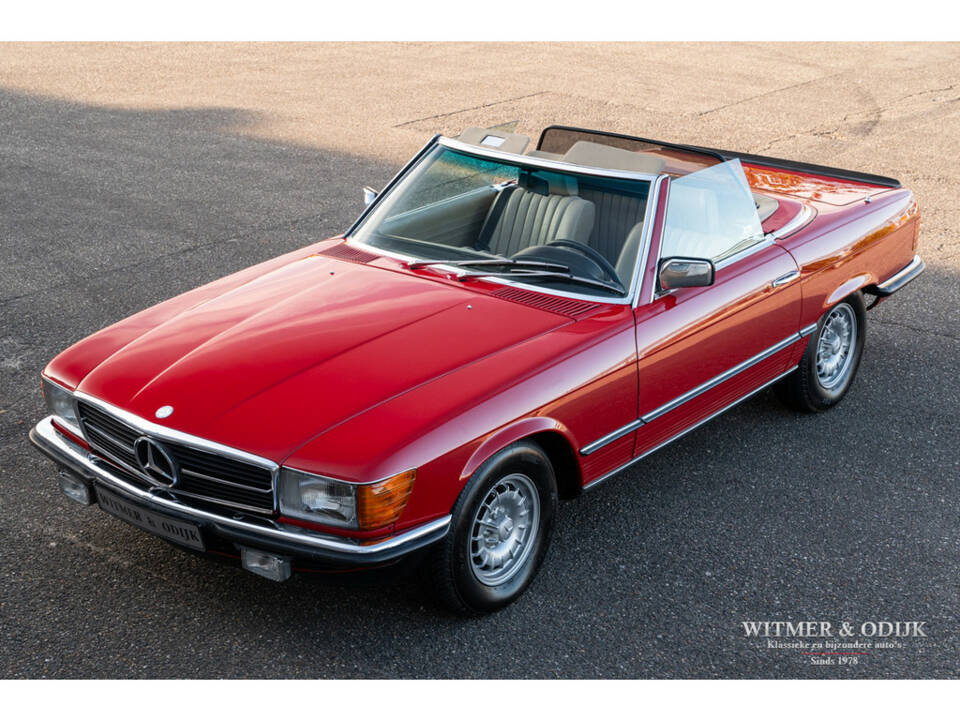 Immagine 2/28 di Mercedes-Benz 500 SL (1984)