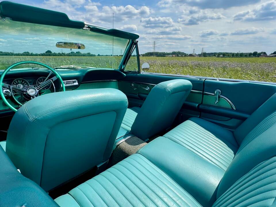 Bild 16/47 von Ford Thunderbird (1962)