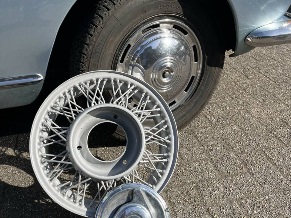 Bild 13/17 von Peugeot 404 Injection (1968)
