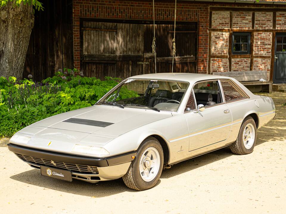 Bild 9/81 von Ferrari 365 GT4 2+2 (1973)