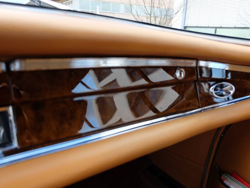 Bild 27/50 von Mercedes-Benz 300 SE (1967)