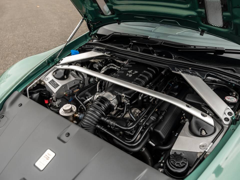 Image 6/65 de Aston Martin Vantage GT8 (2017)