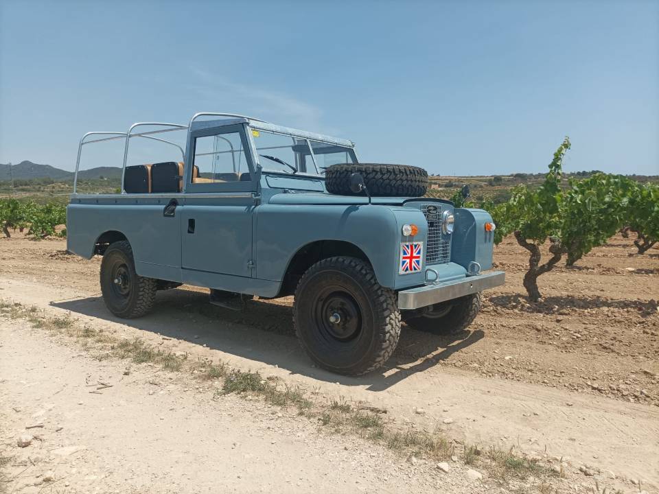 Bild 33/37 von Land Rover 109 (1978)