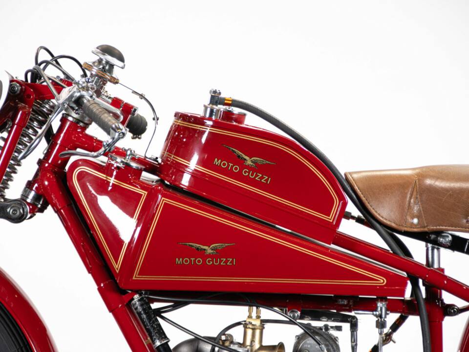 Immagine 30/50 di Moto Guzzi 250 SS (1930)