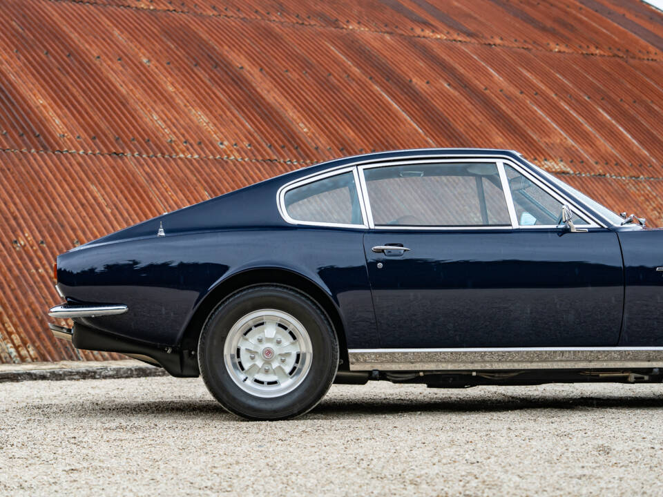 Bild 16/36 von Aston Martin DBS V8 (1971)