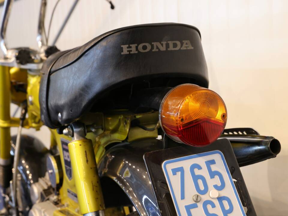 Image 23/25 of Honda ST 50 Dax (1900)