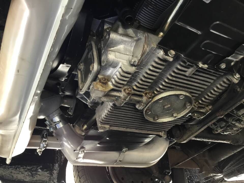 Image 56/83 of Volkswagen Karmann Ghia 1500 (1969)