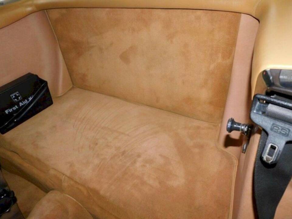 Imagen 22/36 de Mercedes-Benz 560 SL (1988)