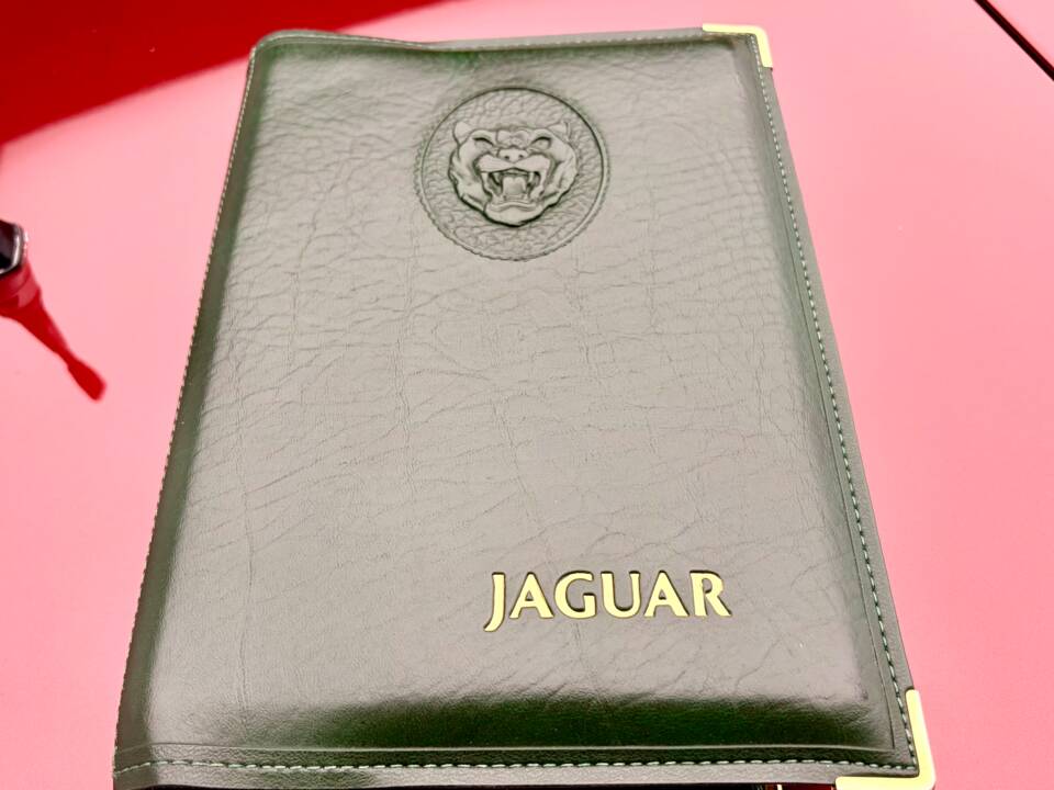 Afbeelding 17/17 van Jaguar XJ 6 4.0 (1990)