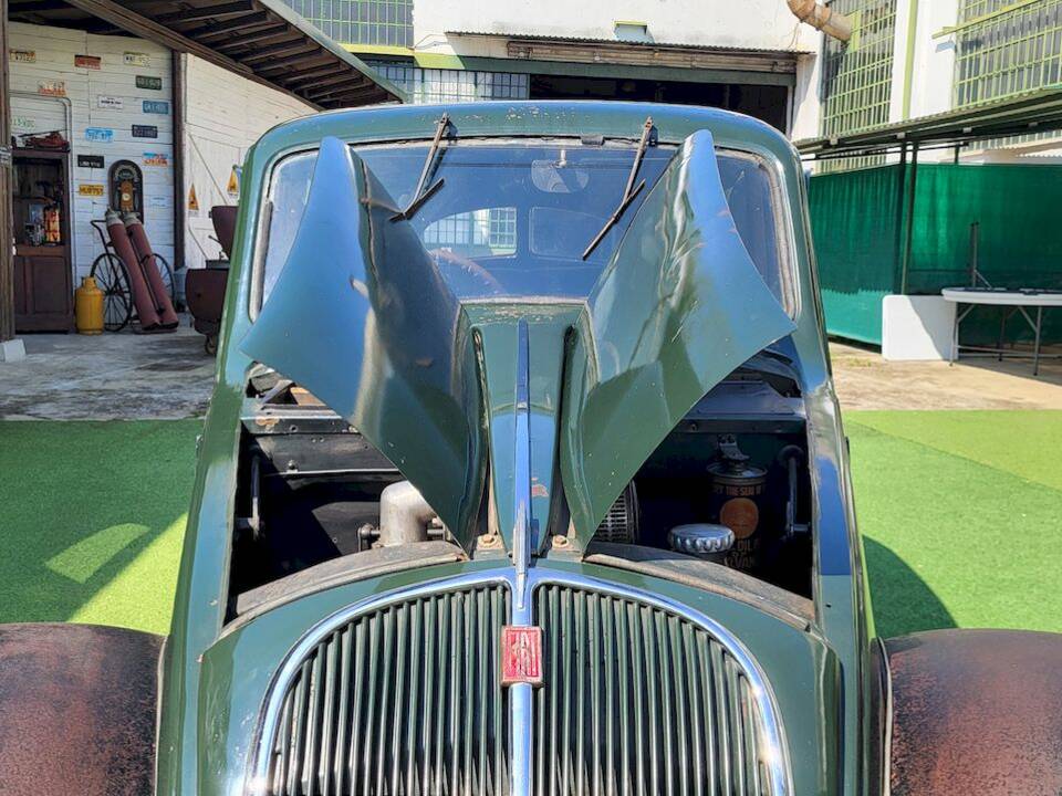 Image 64/75 of FIAT 1500 (1937)