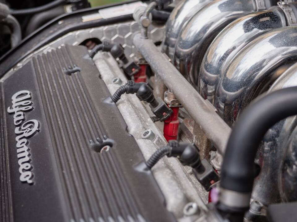 Image 44/60 of Alfa Romeo 147 3.2 GTA (2003)